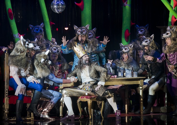 Wilfried Zelinka und der Herrenchor der Oper Graz