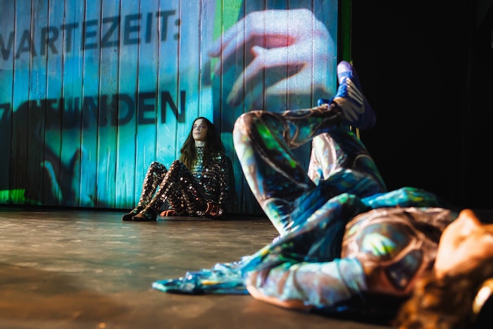 Kritik: Undine Undone, Next Liberty