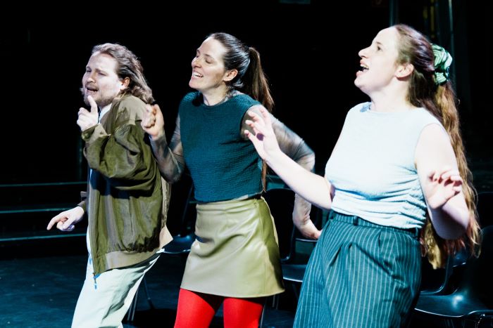 Kritik: Im Rückspiegel, Planetenparty Prinzip & Schauspielhaus Graz