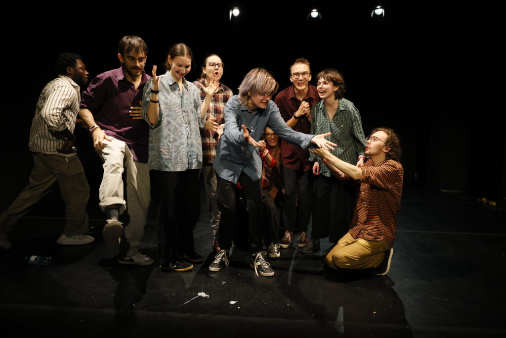 "#routinenmaschinen" von der  Theaterwerkstatt Teeohneater