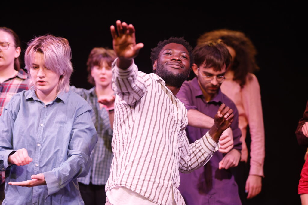 Fotocredit: Fotocredit: Clemens Nestroy "#routinenmaschinen" von der Theaterwerkstatt Teeohneater