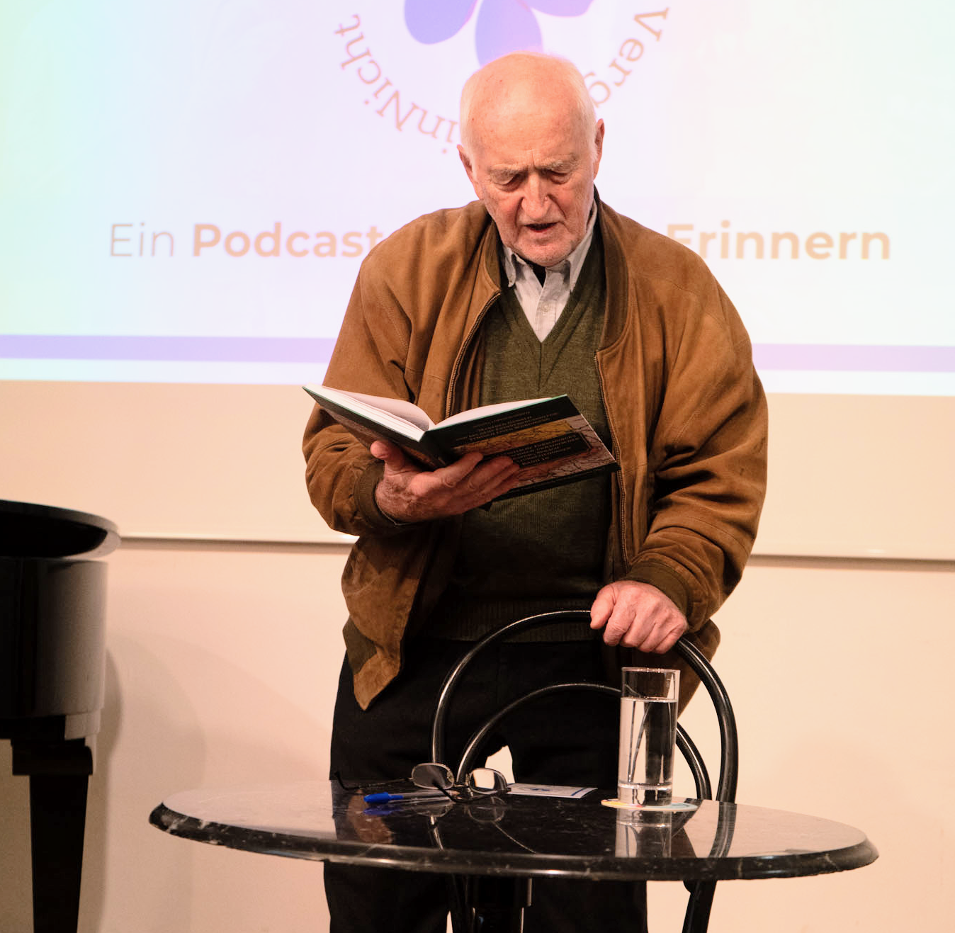 Nachgefragt: VergissMeinNicht – Ein Podcast Event der HLW Schrödinger