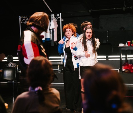 „Minihorror“ nach Kurzgeschichten von Barbi Marković im Schauraum des Schauspielhauses Graz