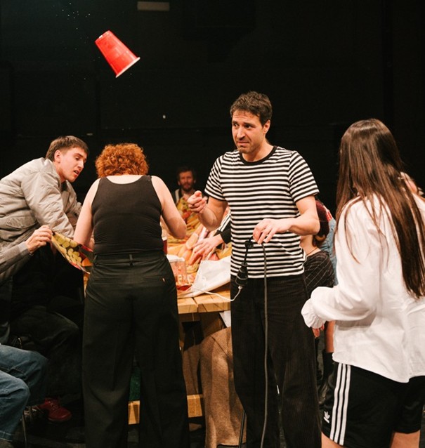 „Minihorror“ nach Kurzgeschichten von Barbi Marković im Schauraum des Schauspielhauses Graz