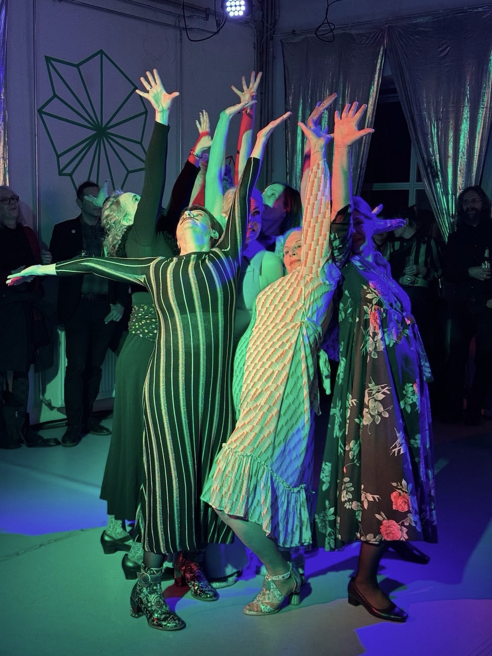 Der 1. Theater im Bahnhof-Hausball