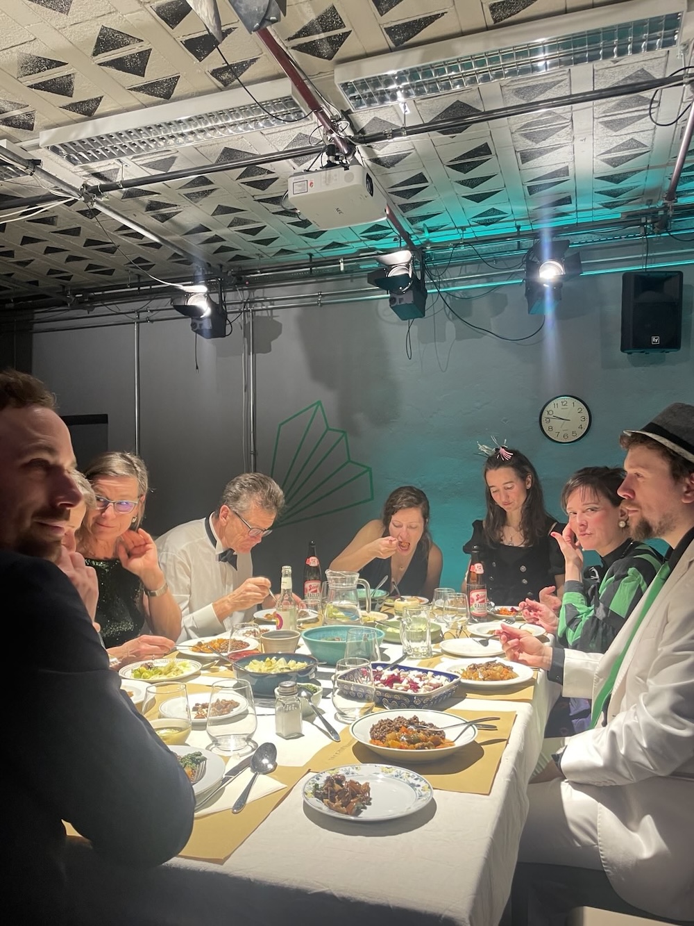 Der 1. Theater im Bahnhof-Hausball