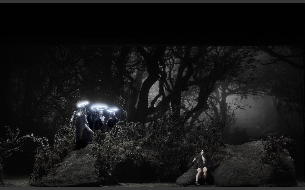 Fotocredit: Daniel Schmutzhard, Statisterie Oper Graz. (Fotocredit: Herwig Prammer) Kritik: Wozzeck, Alban Berg, Oper Graz