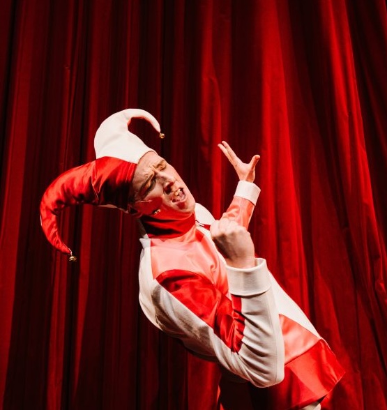 Till Eulenspiegel in seinem schelmischen Element.