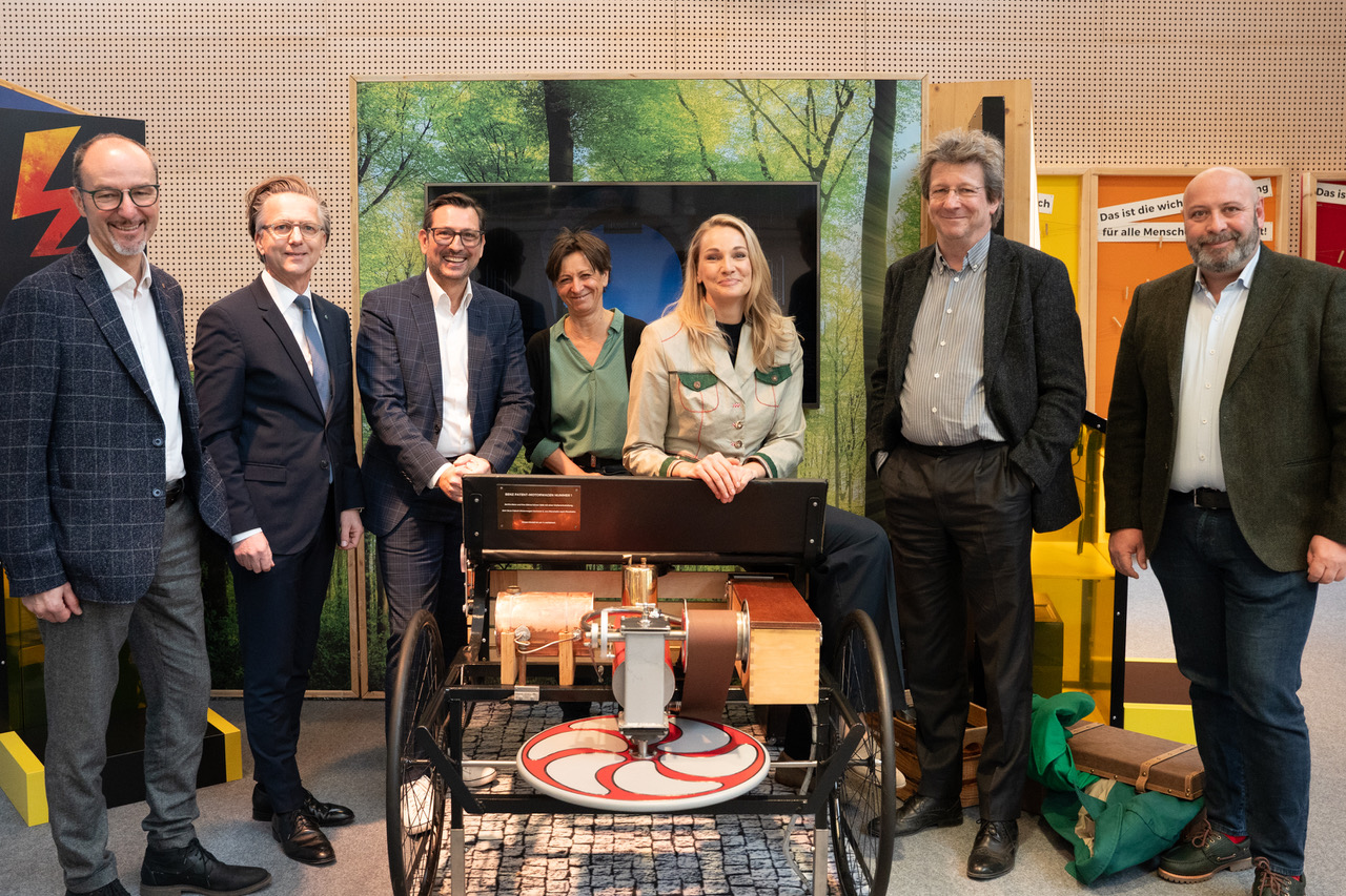 Fotocredit: Von links nach rechts: Michael Gradischnig, Dr. Gernot Reiter, Mag. Jörg Ehtreiber, Mag. Barbara Gartner-Hofbauer, Simone-Stefanie Steinberger, Dr. Markus Ritter, Mag. Mark Perz. (Fotocredit: KIMUS) Dr. Gernot Reiter, Mag. Jörg Ehtreiber, Mag. Barbara Gartner-Hofbauer, Simone-Stefanie Steinberger, Dr. Markus Ritter und Mag. Mark Perz.