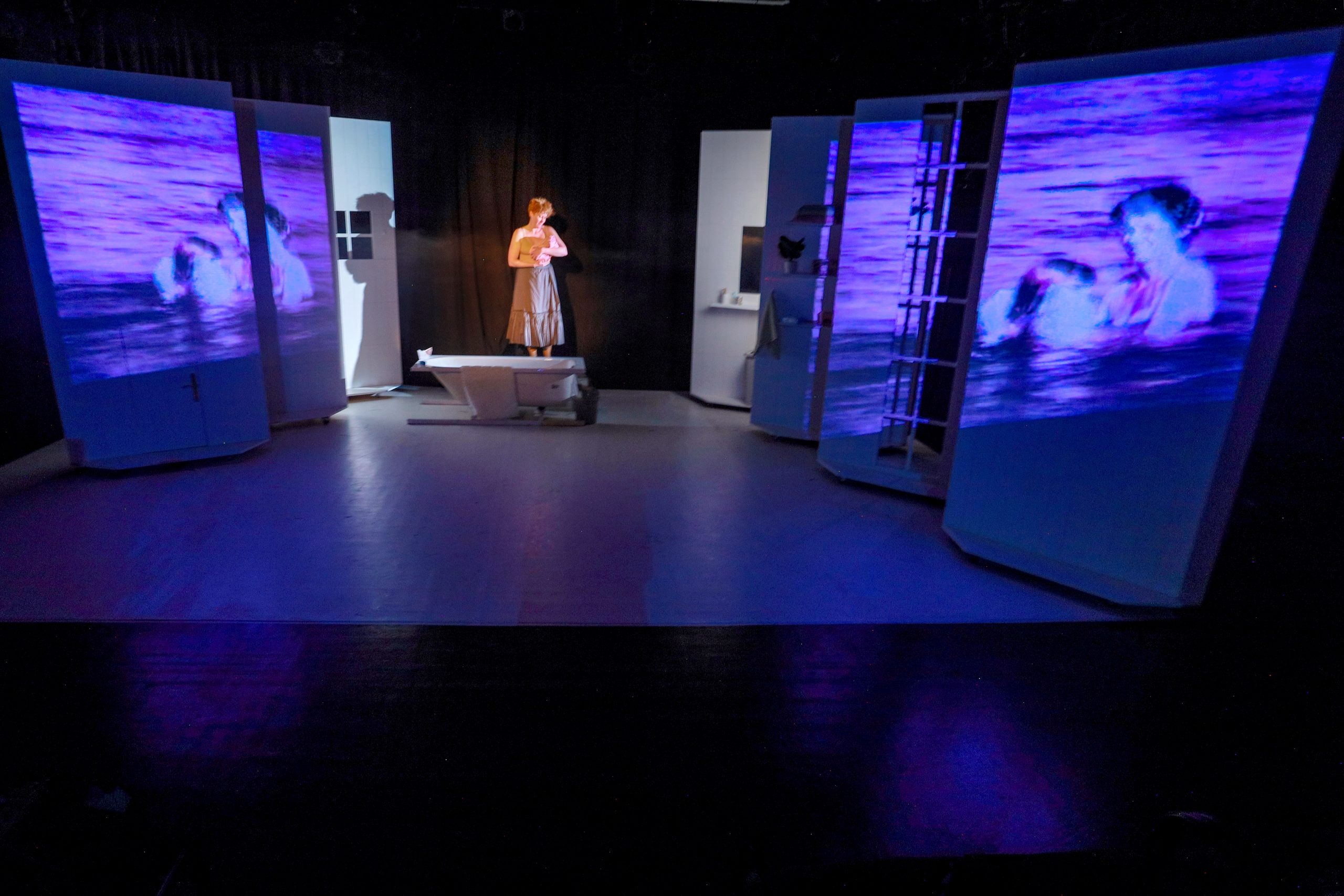 „Atalanta steigt auf“ von Kateřina Černá im ARTist´s (Theater Kaendace)