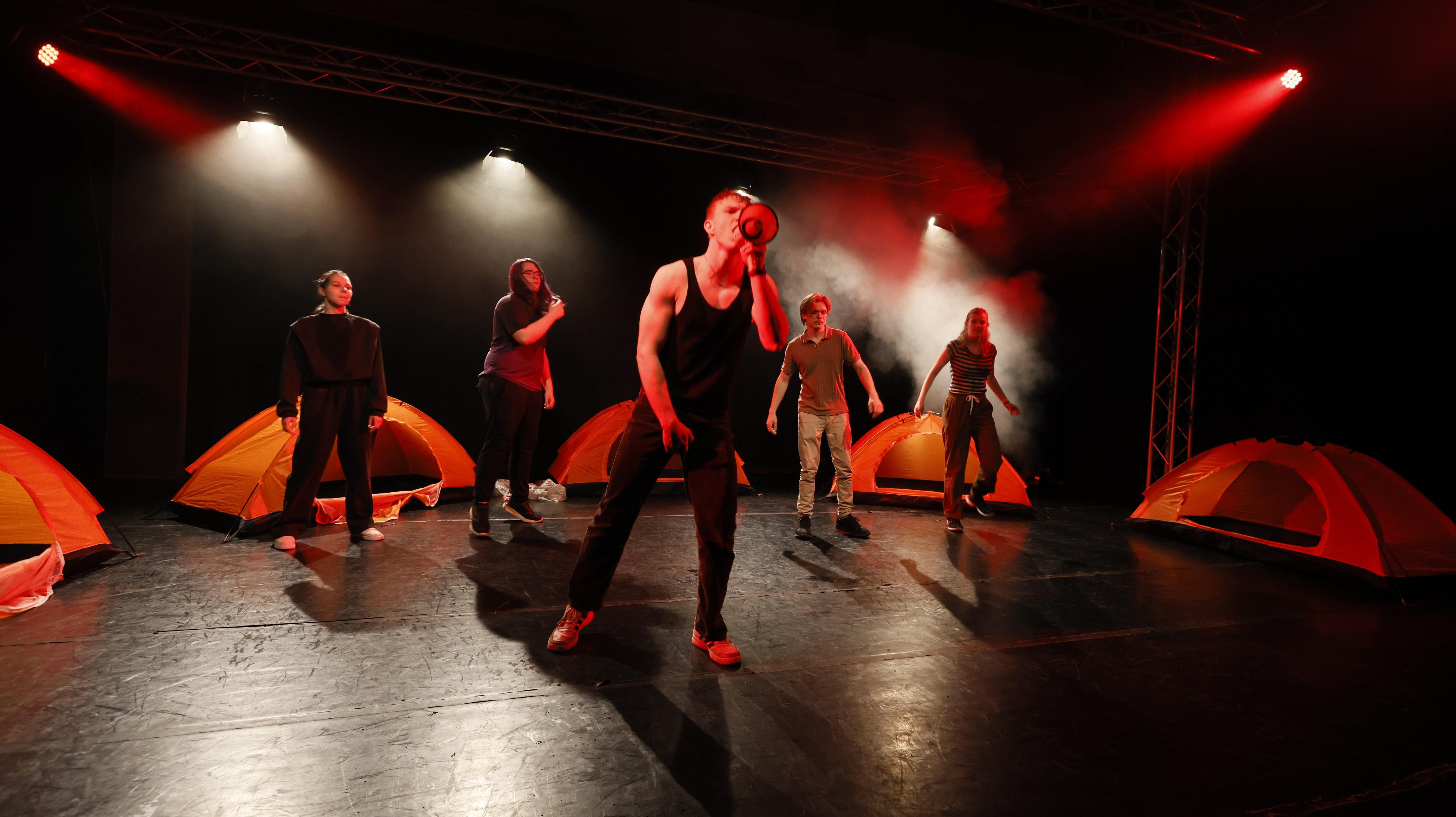 „Jugend ohne Gott“ von der Theaterfabrik Weiz im Weizer Volkshaus