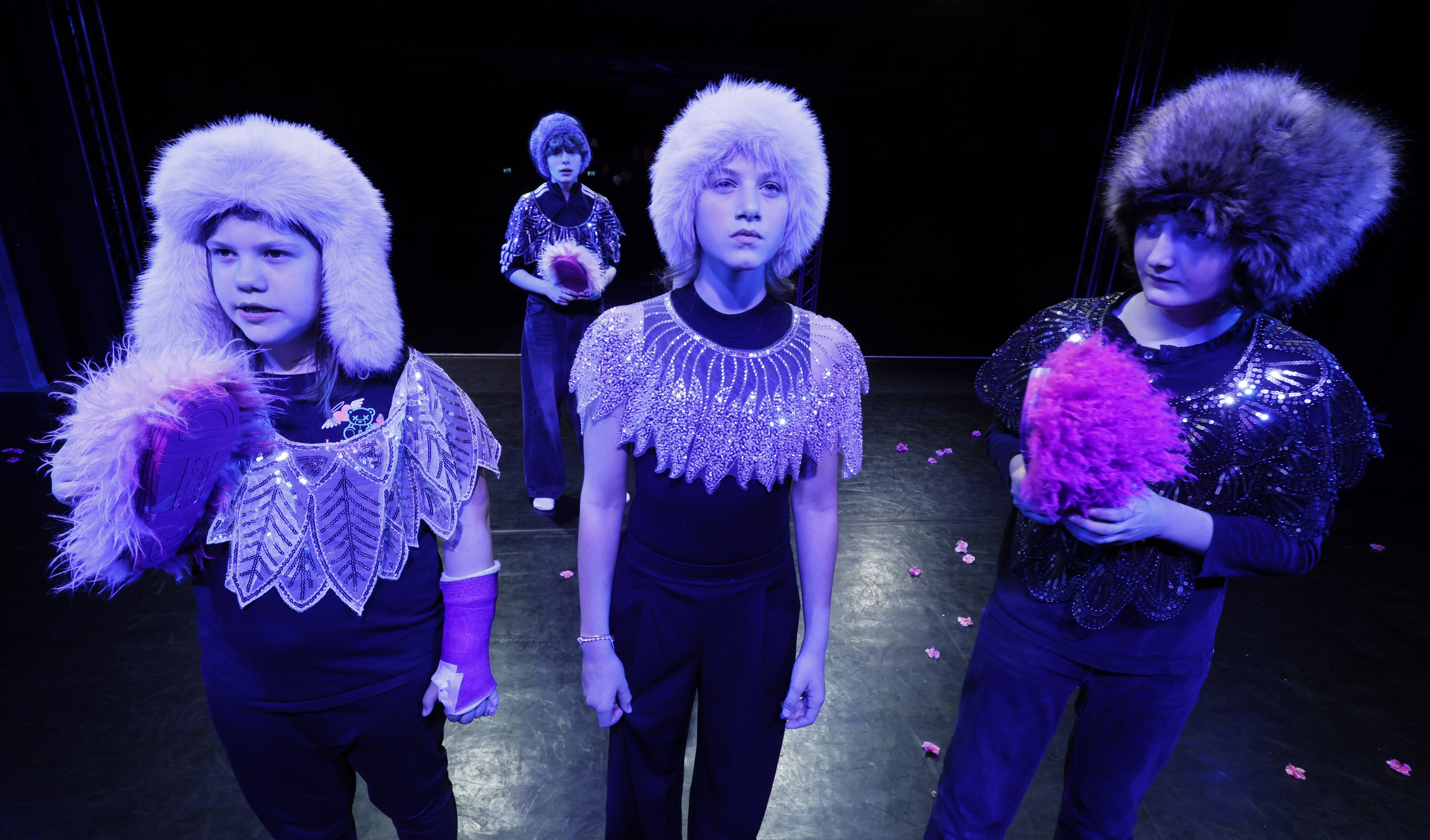 „Der Kirschgarten“ von der Theaterfabrik Weiz nach Anton Tschechow im Volkshaus Weiz
