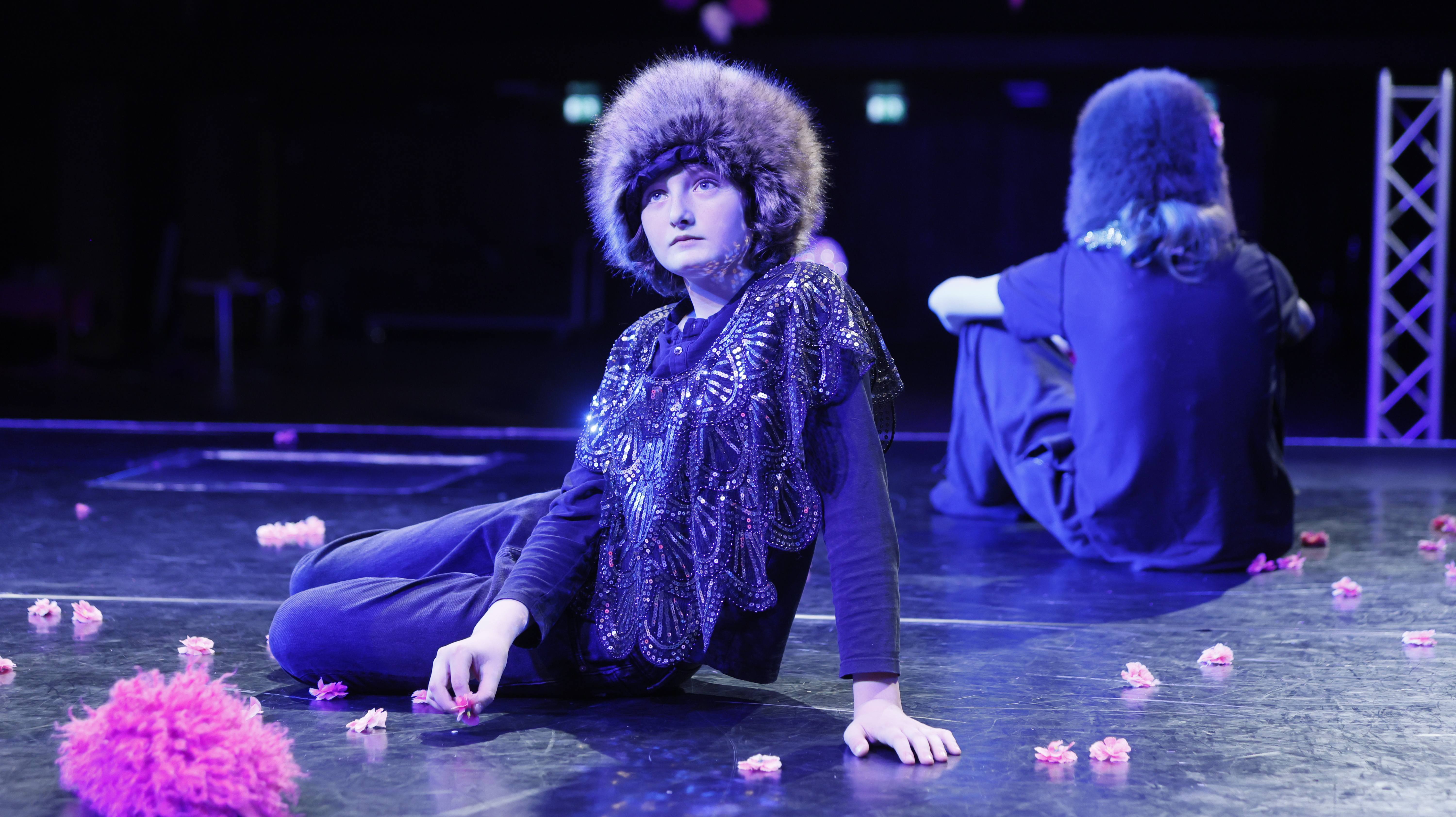 „Der Kirschgarten“ von der Theaterfabrik Weiz nach Anton Tschechow im Volkshaus Weiz