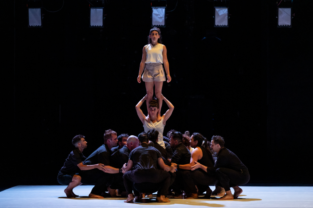Fotocredit: Fotocredit: La Strada/ Nikola Milatovic Kritik: Möbius, Collectif XY & Rachid Ouramdame