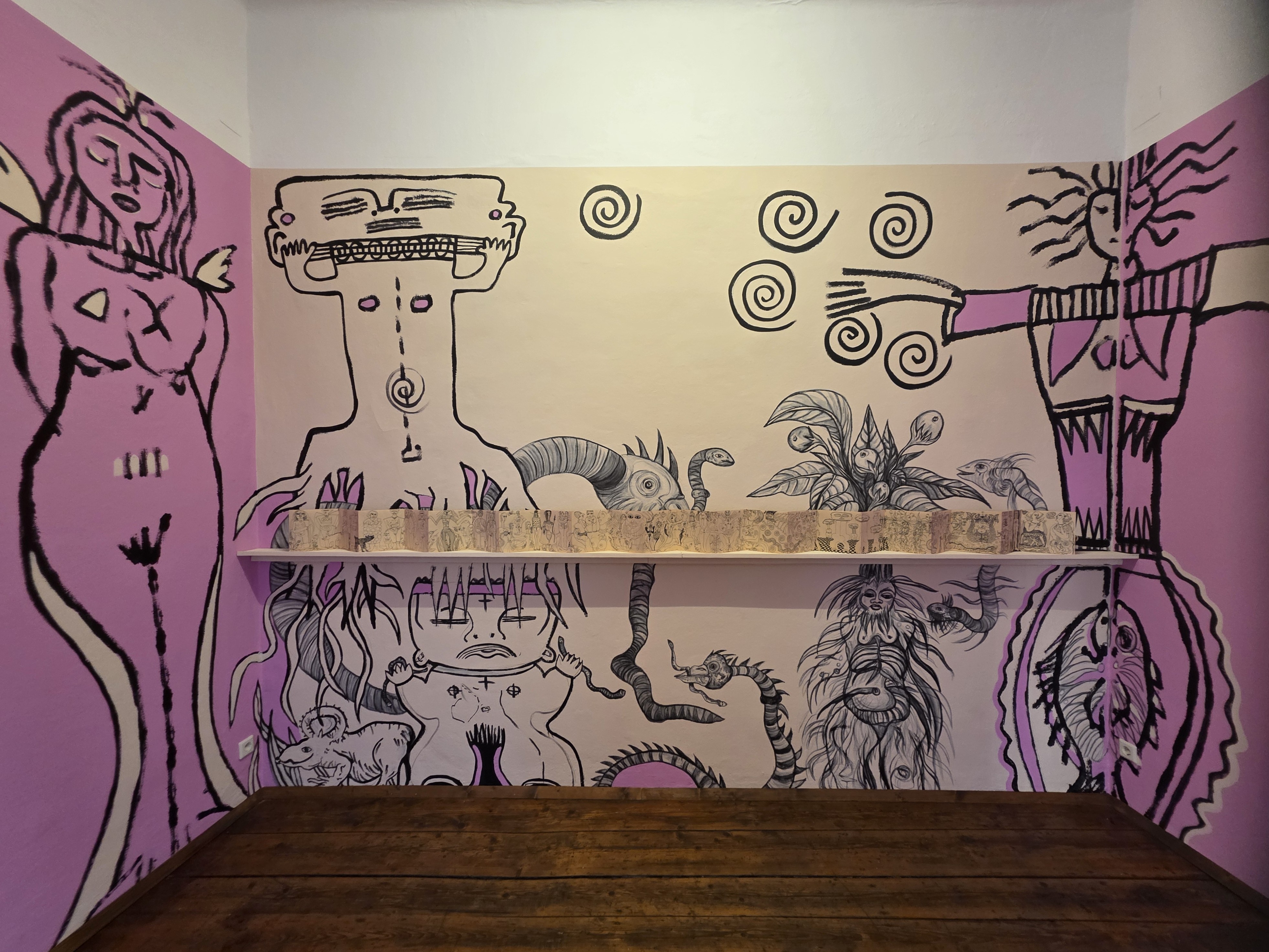 Fotocredit: "Alle Göttin in mir" von Consuelo Méndez (Fotocredit kuma) „Eine Parabel über Enden und Anfänge, die wir noch nicht kennen: Teil 2: Das kolossale Landtier“– Ausstellung im <rotor>